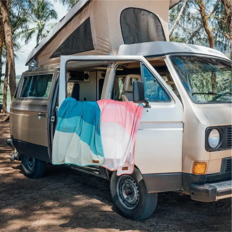 ROOM WITH A VIEW: RUMPL x OLUKAI