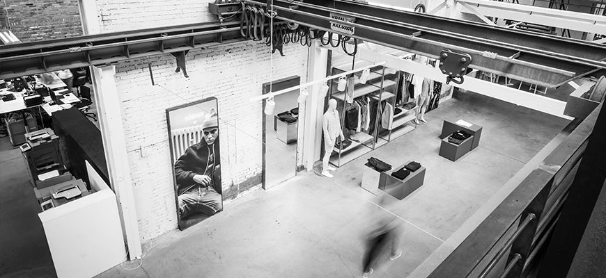 THE ROOTS OF MINIMUM FASHION