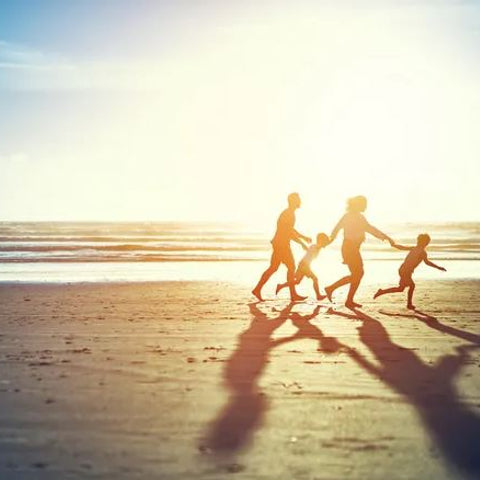 TRAVELING THIS SUMMER? HERE ARE SEVEN TIPS FOR WHAT TO TAKE ON YOUR VACATION