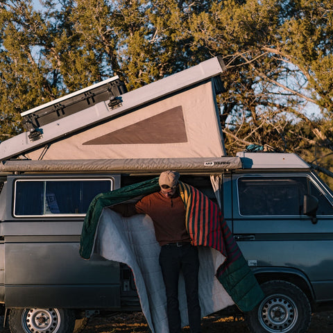 THE 11 BEST CAMPING BLANKETS TO KEEP YOU WARM IN THE WILDERNESS